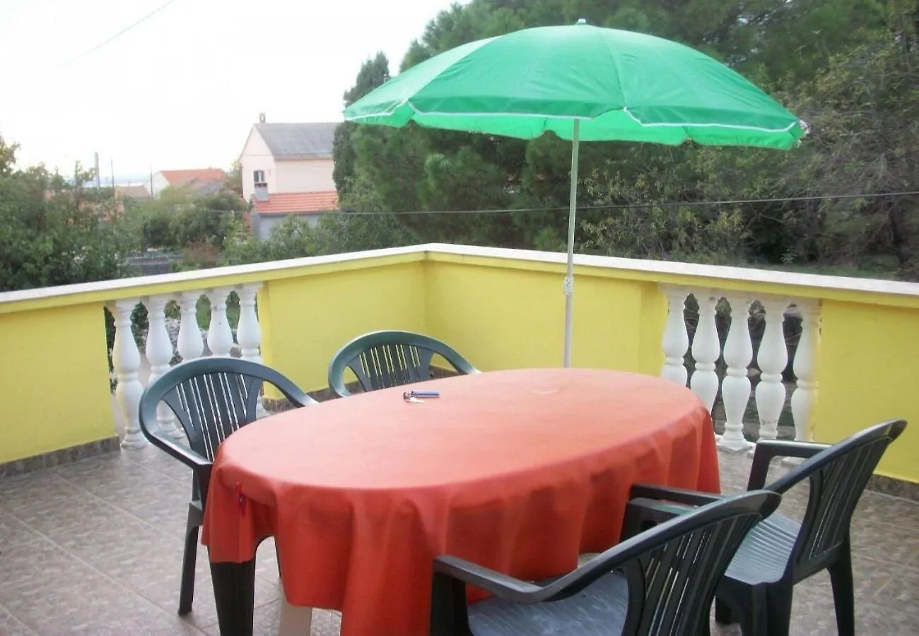 Apartments Midi Petrčane Kroatien